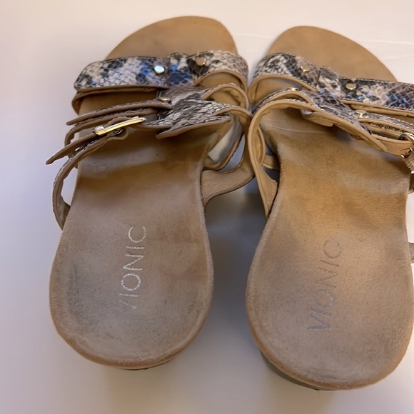 Vionic snake Sandle ortho heal orthopedic - Picture 3 of 6